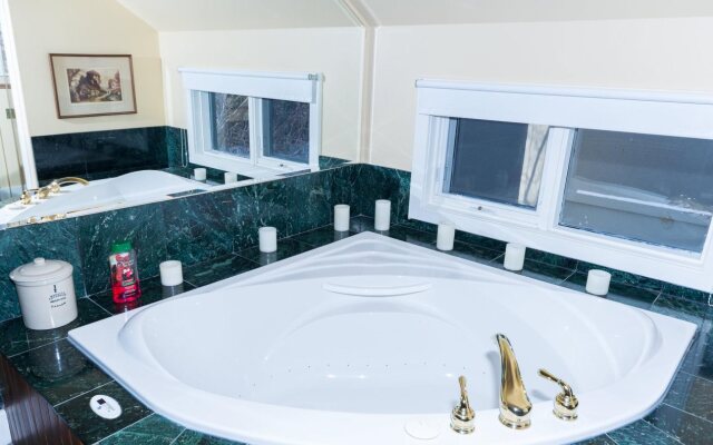 Elevate Rooms Calgary Westways Guest House
