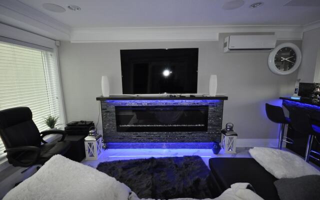 Sunset Mews Luxurious 3 Bed Townhouse