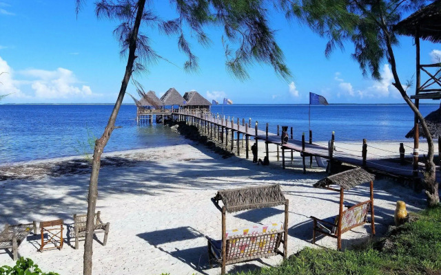 Paradise Beach Resort