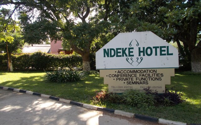 Ndeke Hotel