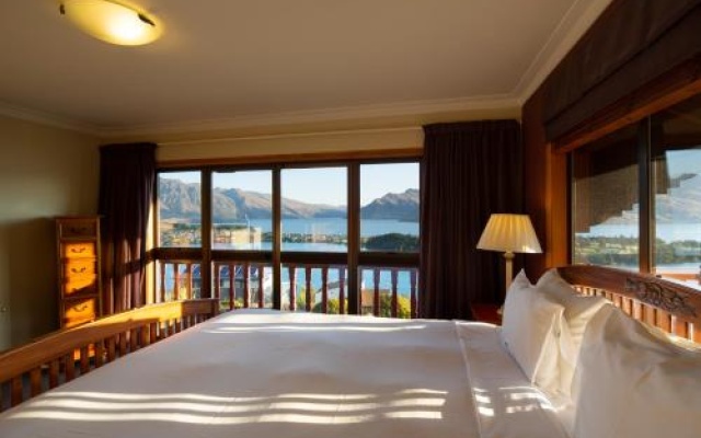 Matterhorn Chalet – Balcony – Queenstown