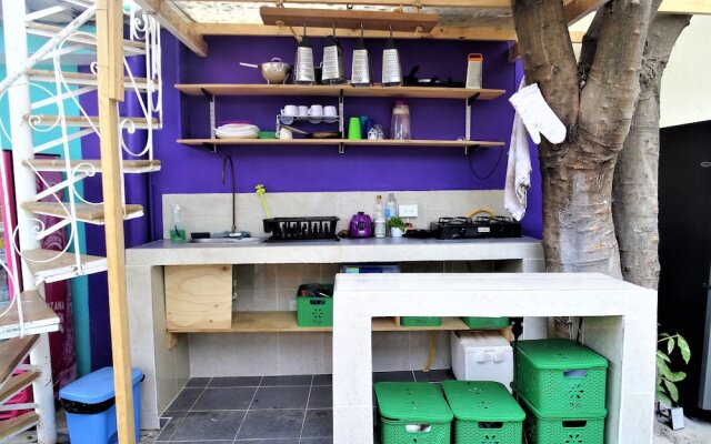 Espiritu Santo hostel by Maos