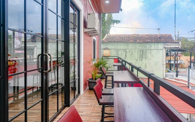 RedDoorz Syariah near Sleman City Hall 4