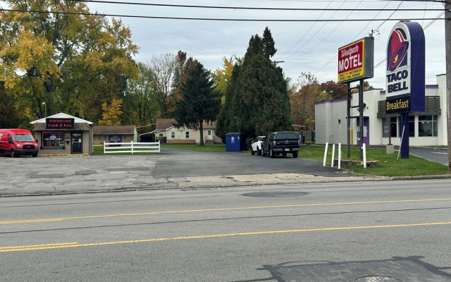 Westgate Manor Motel Austintown-Younstown, Ohio