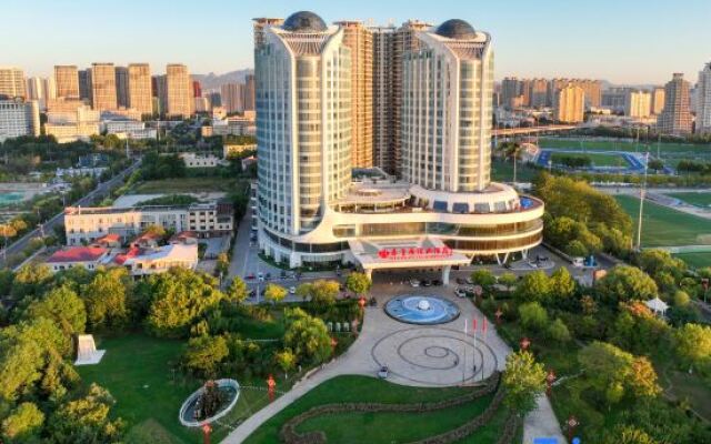 Grand Hotel Qinhuang