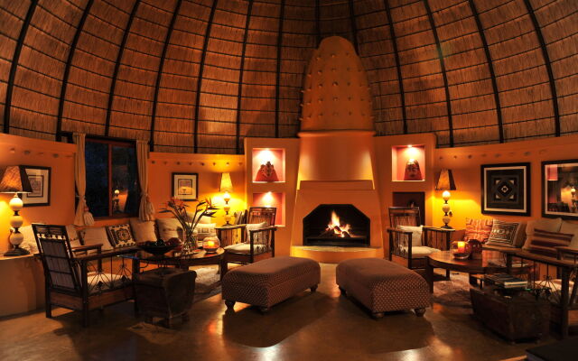 Hoyo Hoyo Safari Lodge