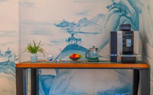 Taoshe Art Hotel (Jingdezhen People's Square)