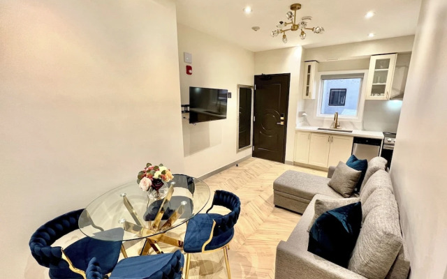 Toronto Rooms and Suites