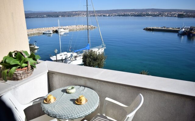 Apartment Blue Dream