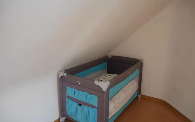 Holiday Home With Partial sea View, Douarnenez