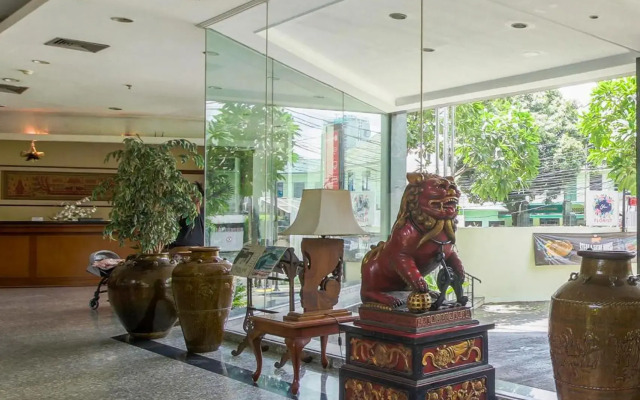 Paragon Gallery Hotel
