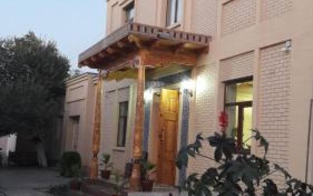 Zukhro Boutique Hotel