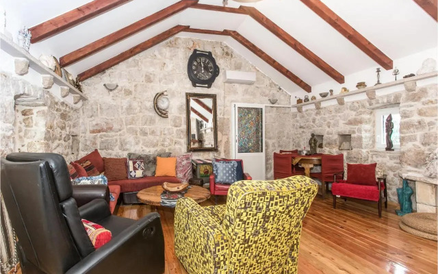 Seven-Bedroom Holiday Home in Dicmo