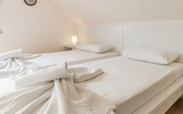 Villa Antzela with Private Pool and Gardens