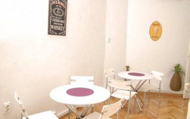 Time Hostel