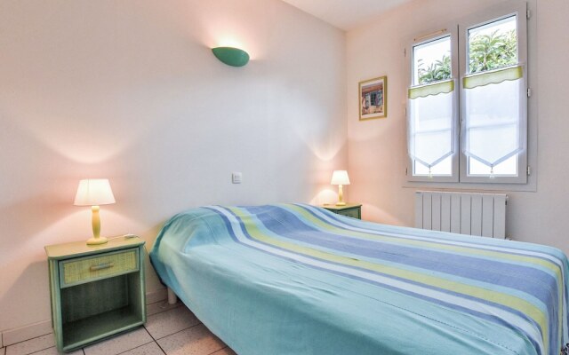 Modern Holiday Home in Sainte-Marie-de-Re near Sea