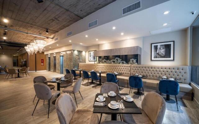 Efe Hotel & Cowork
