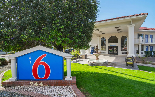 Motel 6 Chandler