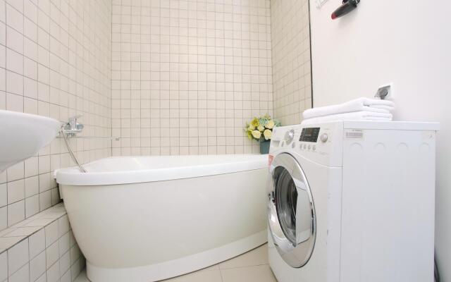 ApartHause на улице Готвальда