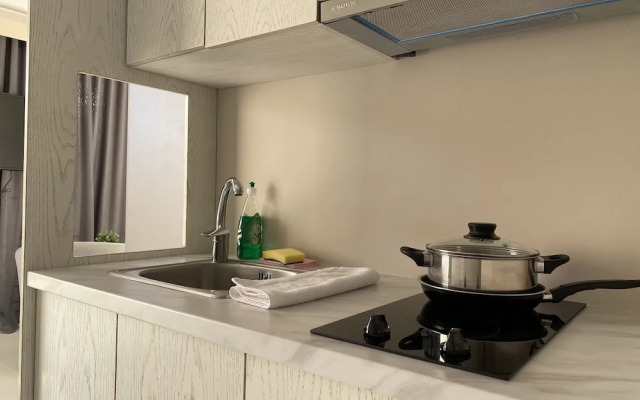 24K Athena Suites