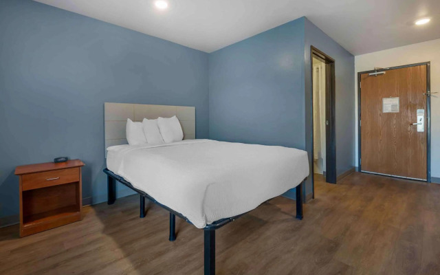 Woodspring Suites Ogden