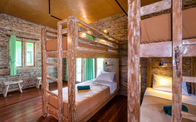 The Green Groves Hostel