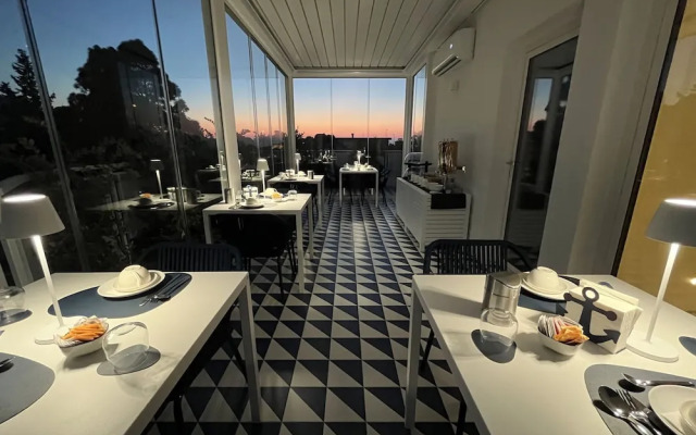 Marina Boutique Rooms