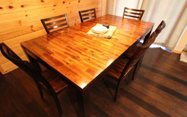 Snowcreek by Mammoth Reservations