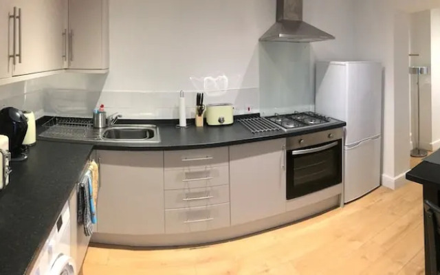 One Bedroom Flat in Whitstable With Free Parking