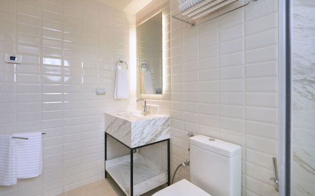 Golden Bay Hotel Boutique