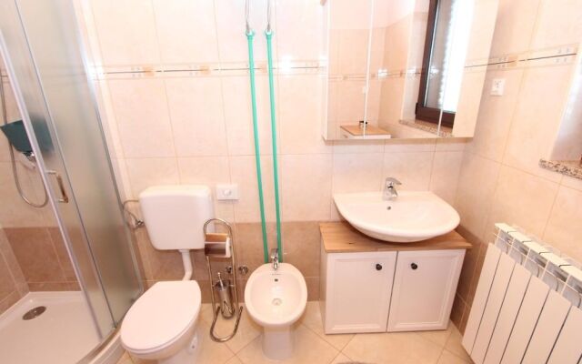 Apartment Dado