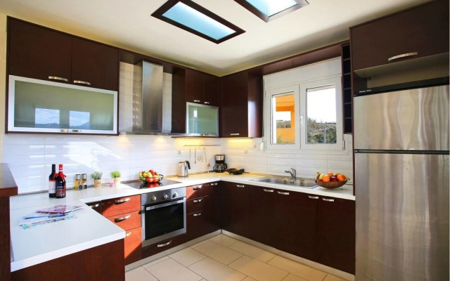 Bright villa seaview 5' to beach