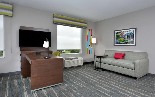 Hampton Inn & Suites by HIlton Charlotte North I 485