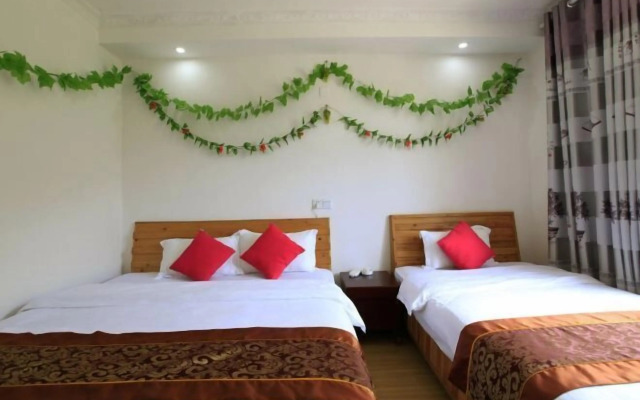 Zhangjiajie Stockaded Village Inn