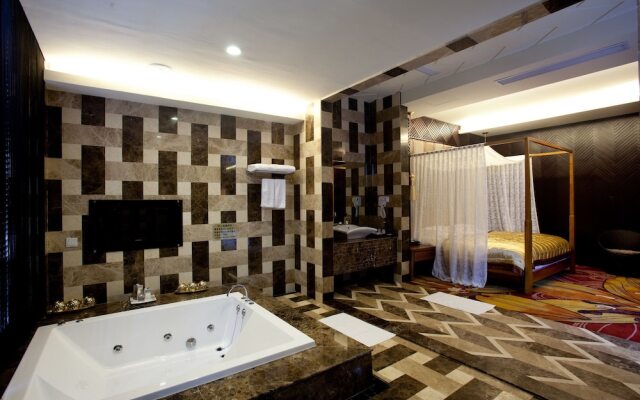 Luxurious Romantic Hotel