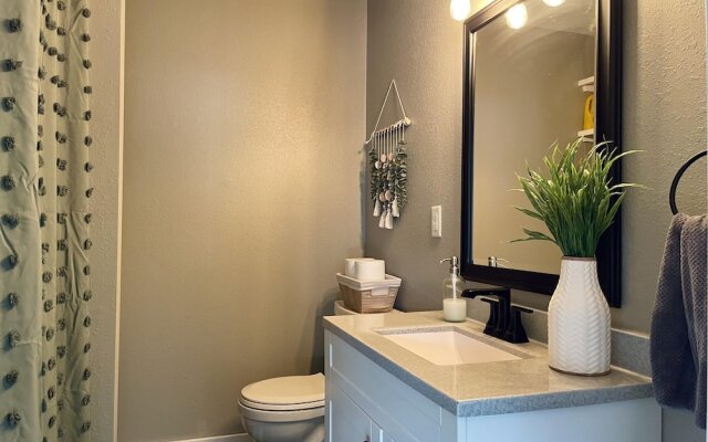 Relaxing Riverside 10 Minutes to Shipshewana