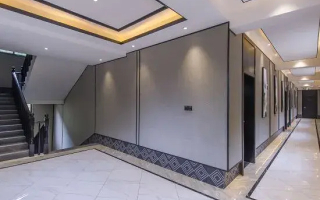 Longji Longbao Zhuangjia Hotel