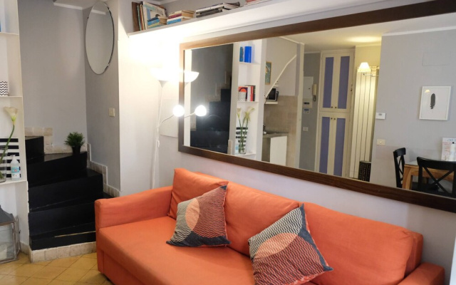 Mir Small Loft on Giulia Street