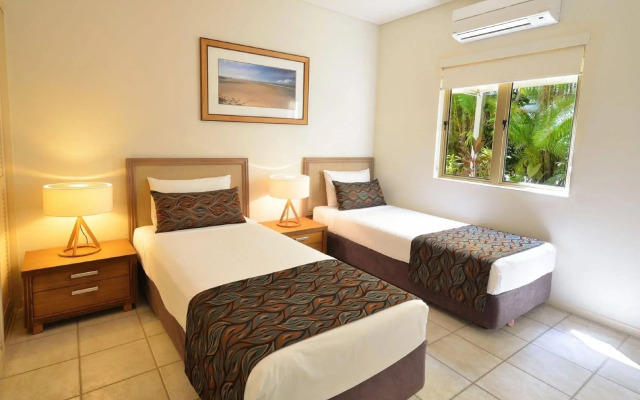 Silkari Reflections of Port Douglas