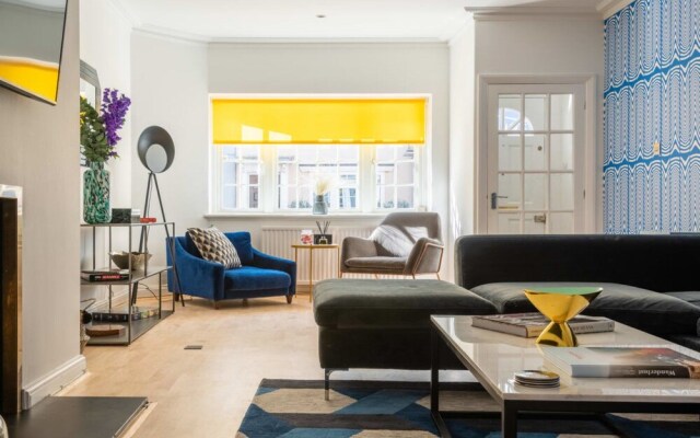 The South Kensington Place - Modern Bright 4bdr Townhouse