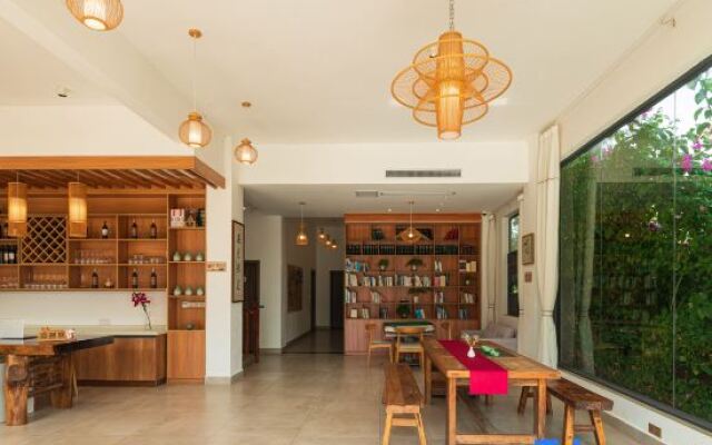 Yangshuo Yuchishe Homestay (Yulonghe Zhuyu Drifting Jinlong Bridge Wharf)