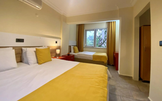 Ten Apart Hotel