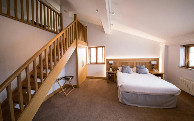 Tewinbury Farm Hotel