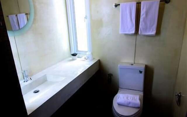 Bearing 26 Hotel
