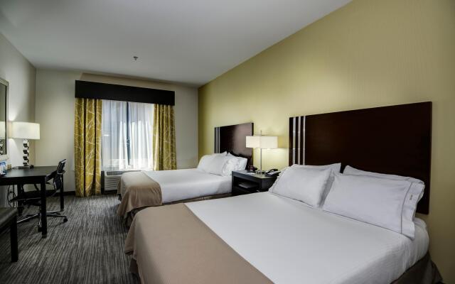 Holiday Inn Express & Suites Conway by IHG