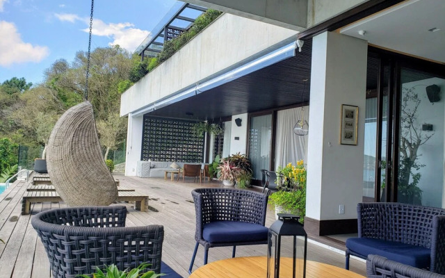 Casa Quatro Oito