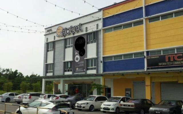 E-Hotel