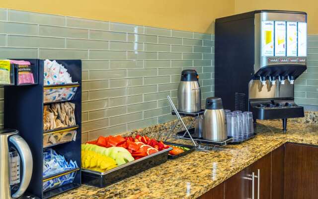 Comfort Inn & Suites