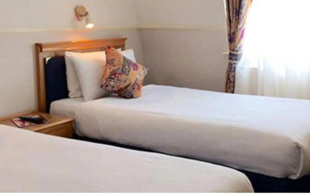 Berjaya Eden Park London Hotel