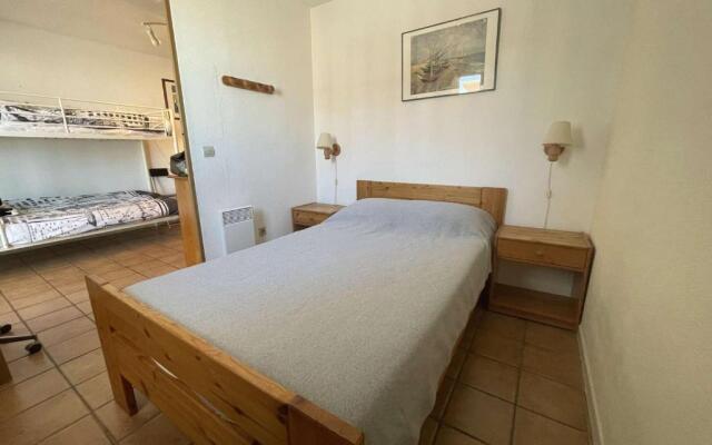 Appartement Le Grau-du-Roi, 1 pièce, 4 personnes - FR-1-250-236
